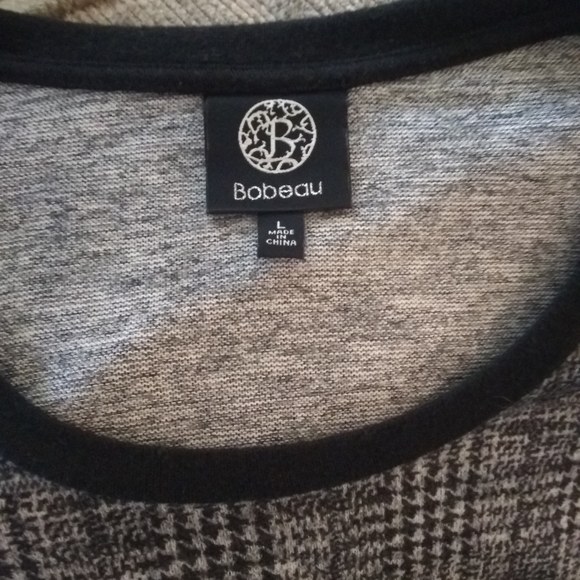 Bobeau Top - Picture 3 of 4